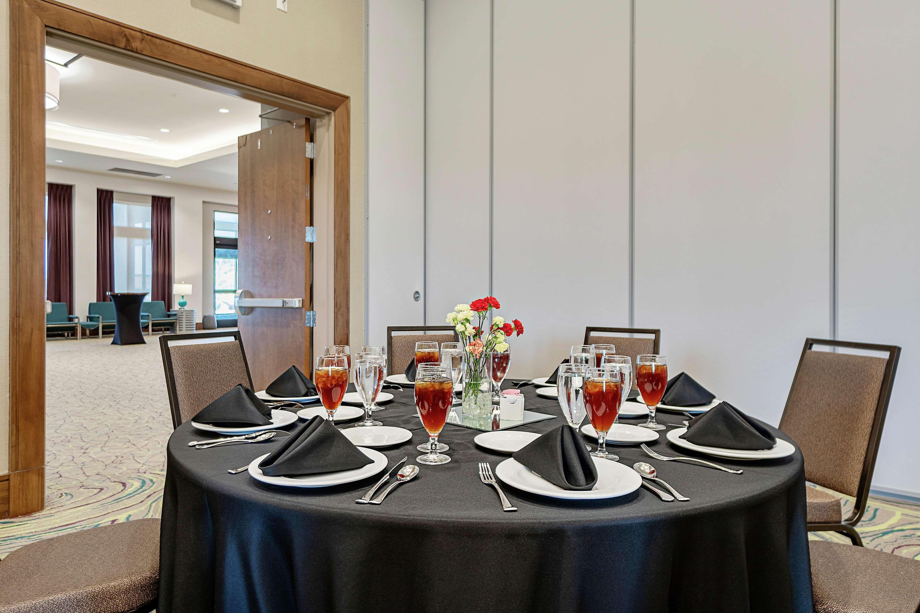 Hilton Garden Inn Edmond/Oklahoma City North Zewnętrze zdjęcie